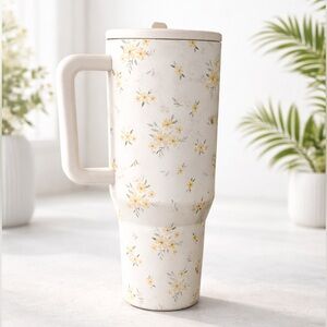 *New* Hydro Jug Cottage Core 40oz Traveler Tumbler